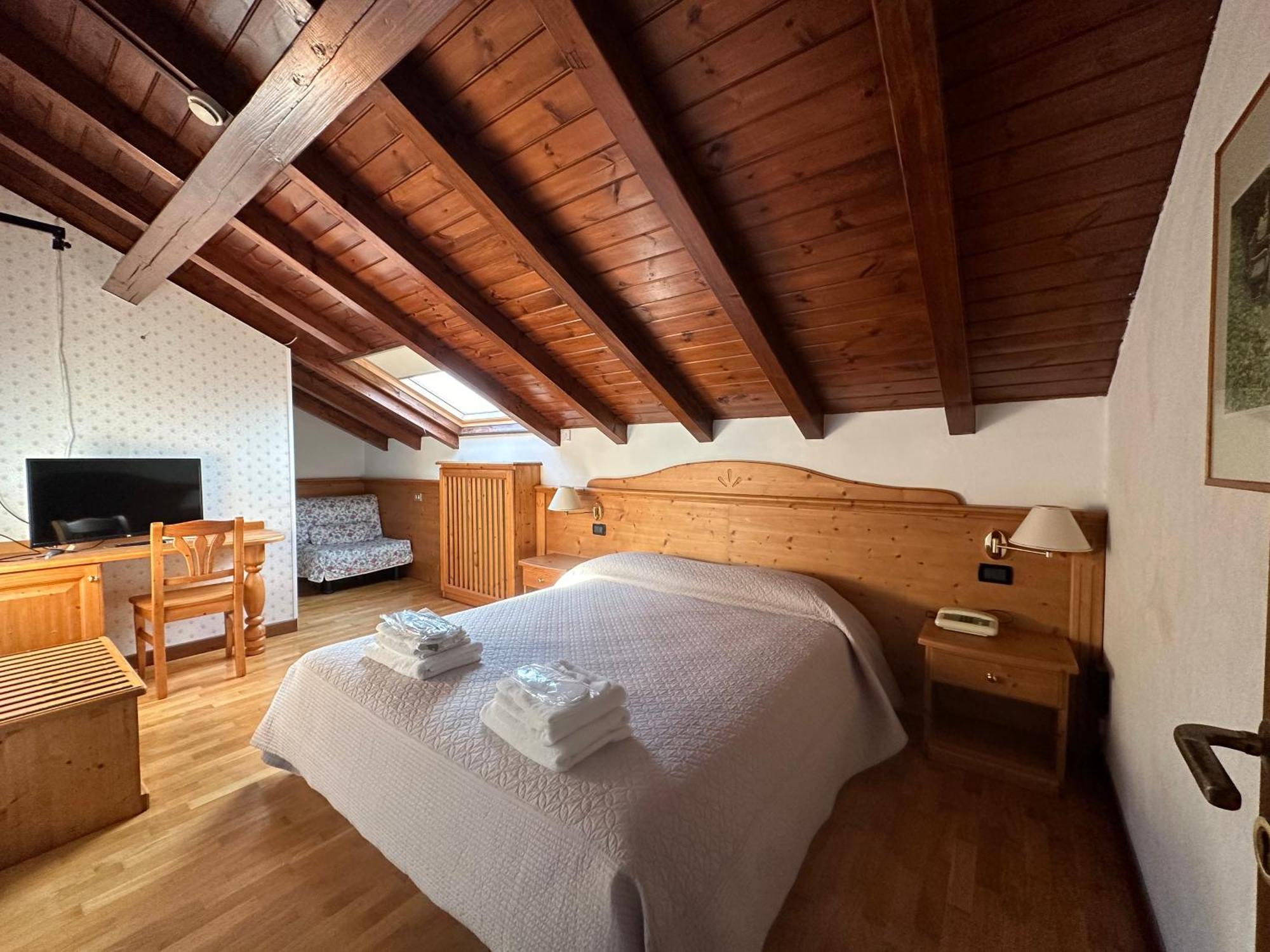 Hotel Alpi - Foza Bagian luar foto