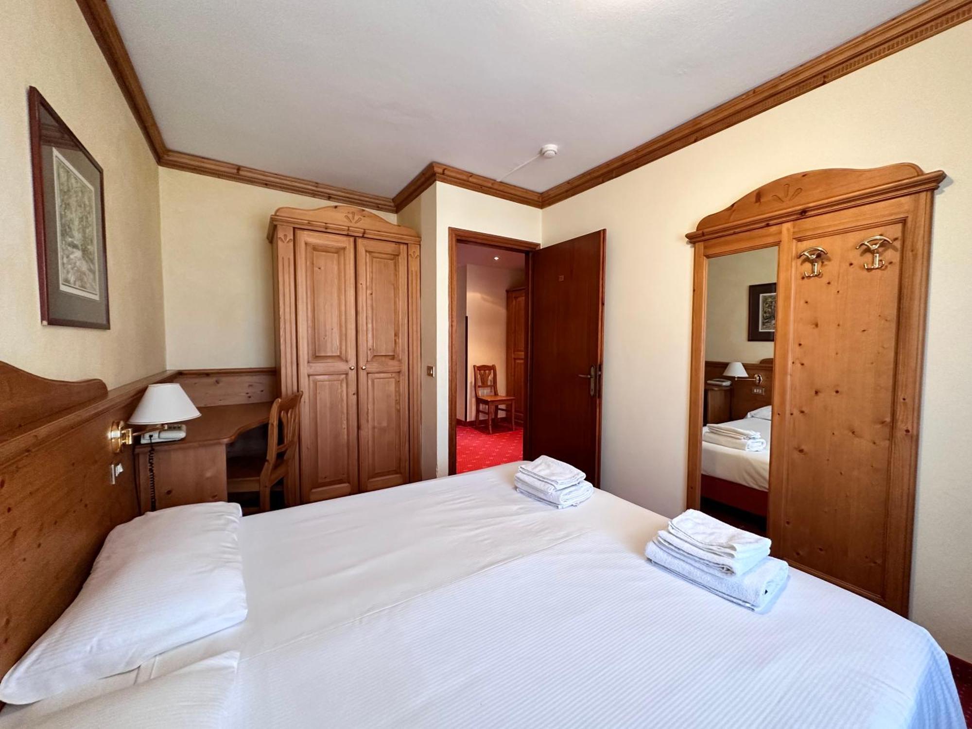 Hotel Alpi - Foza Bagian luar foto